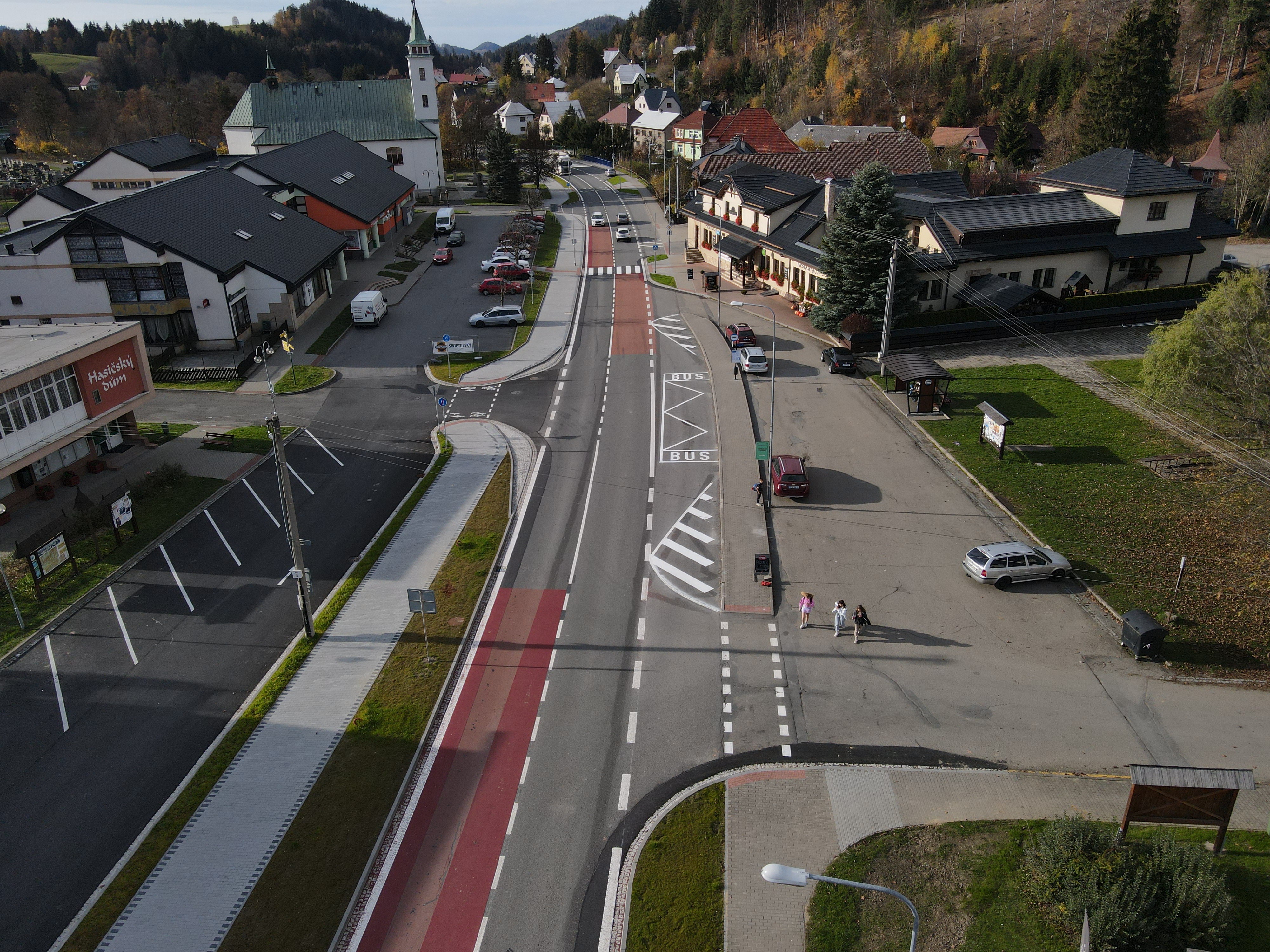 Horní Bečva – výstavba cyklostezky centrem obce - Straßen- und Brückenbau