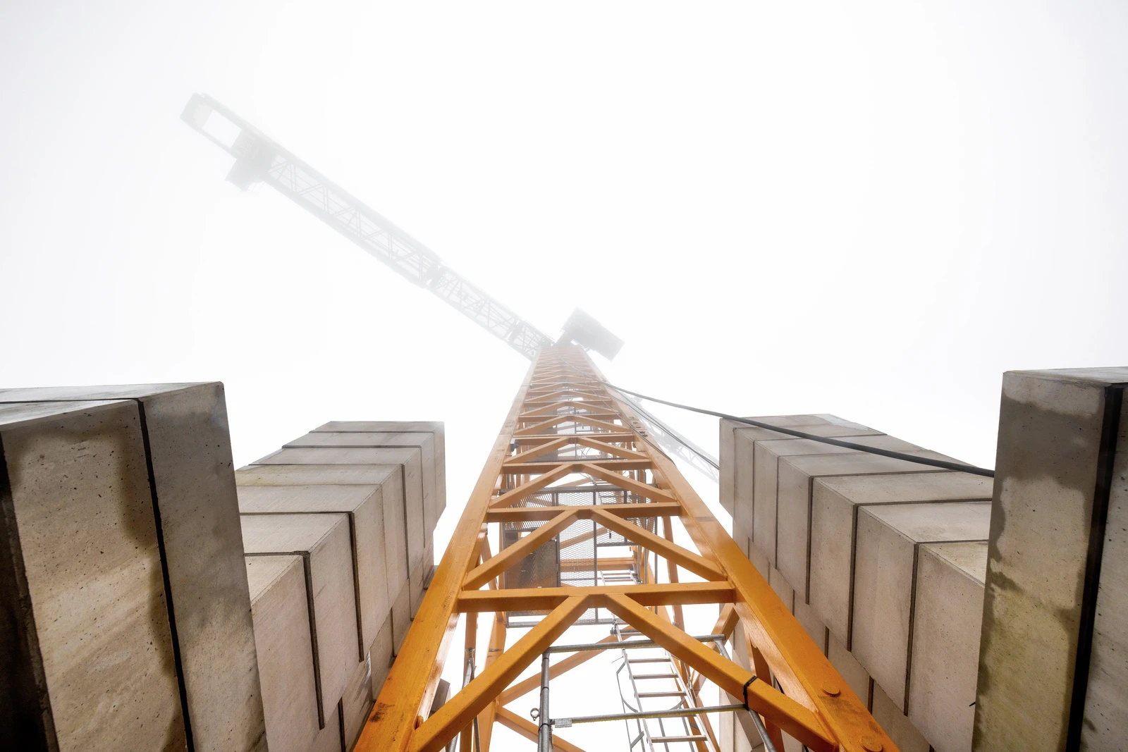 251006 Erhöhung Talsperre Limberg © Liebherr 3