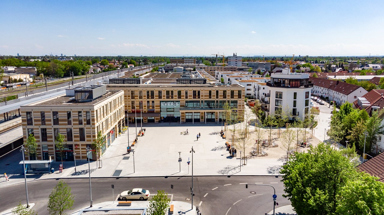 Einkaufszentrum Oertelplatz, München-Allach - Hochbau Einkaufszentrum Oertelplatz, München-Allach - Hochbau