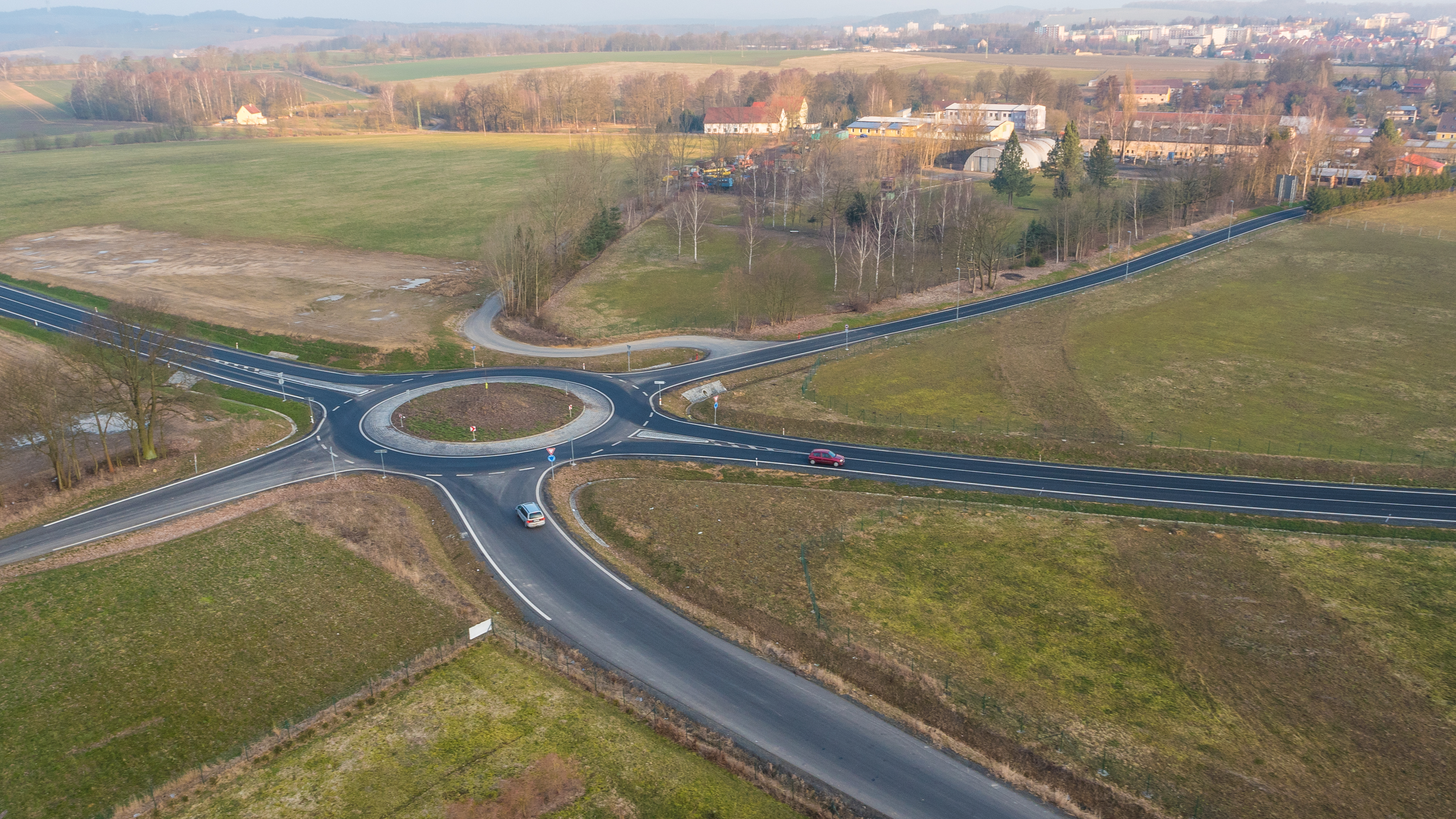 Silnice II/214 – jihovýchodní obchvat Chebu - Straßen- und Brückenbau