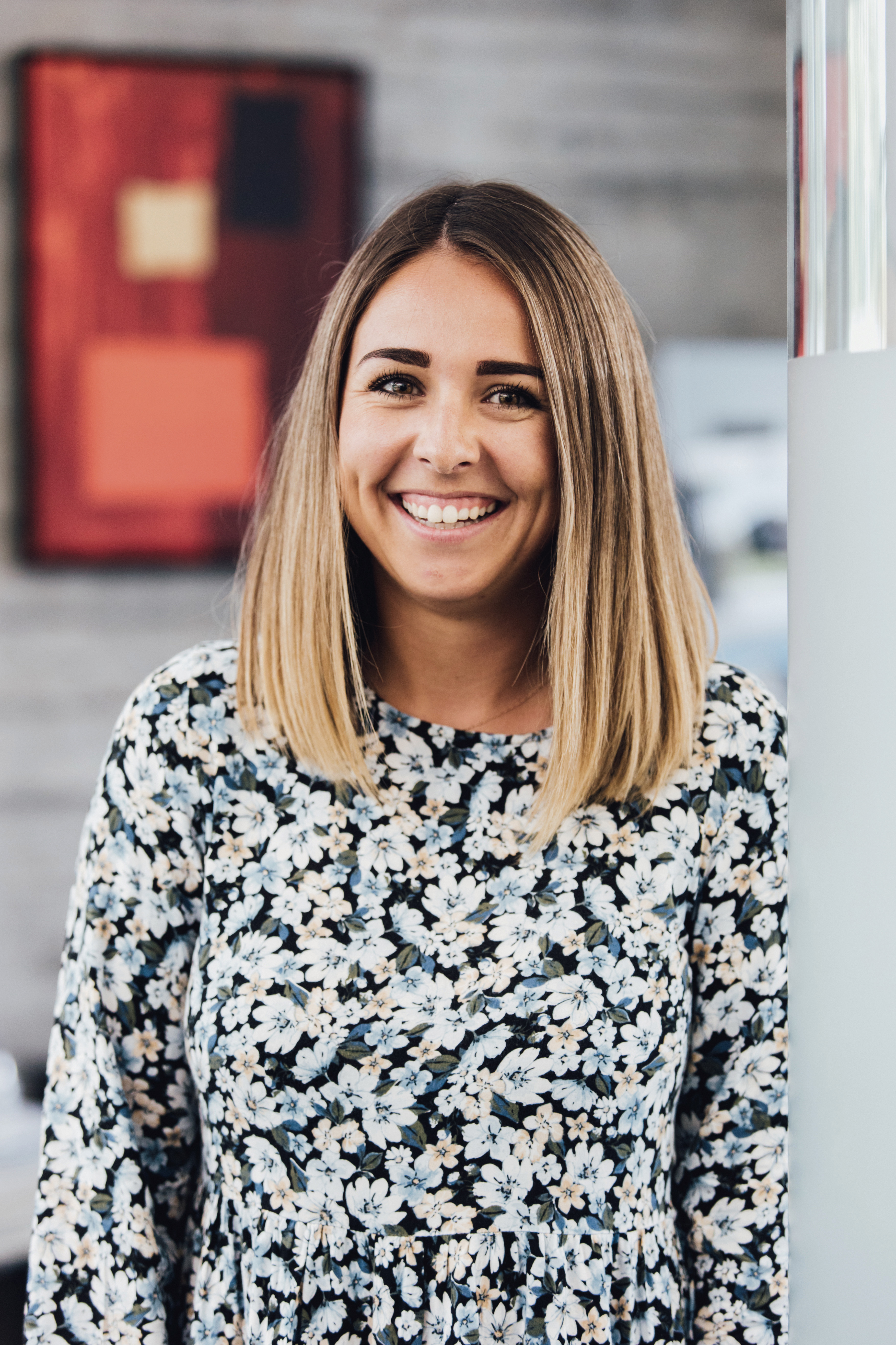 Linda Baltzewitsch (27), Sekretariat 