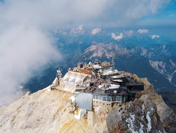 Asphalteinbau am Zugspitzgipfel - AT