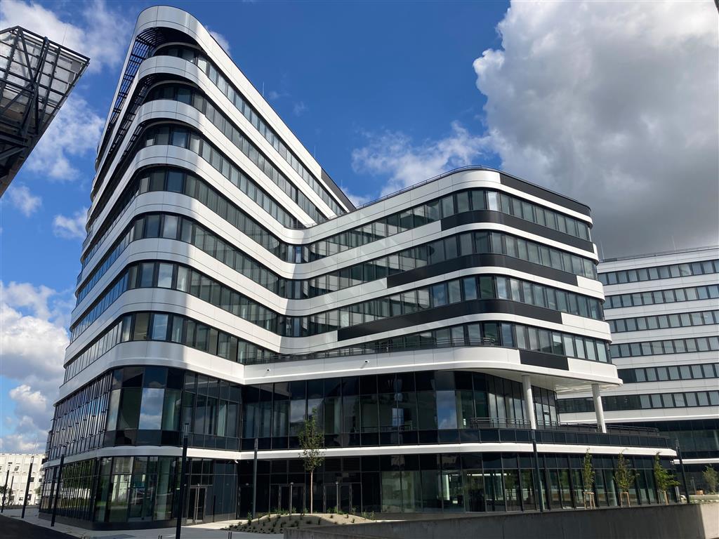 Office Park 4 1 (Medium)