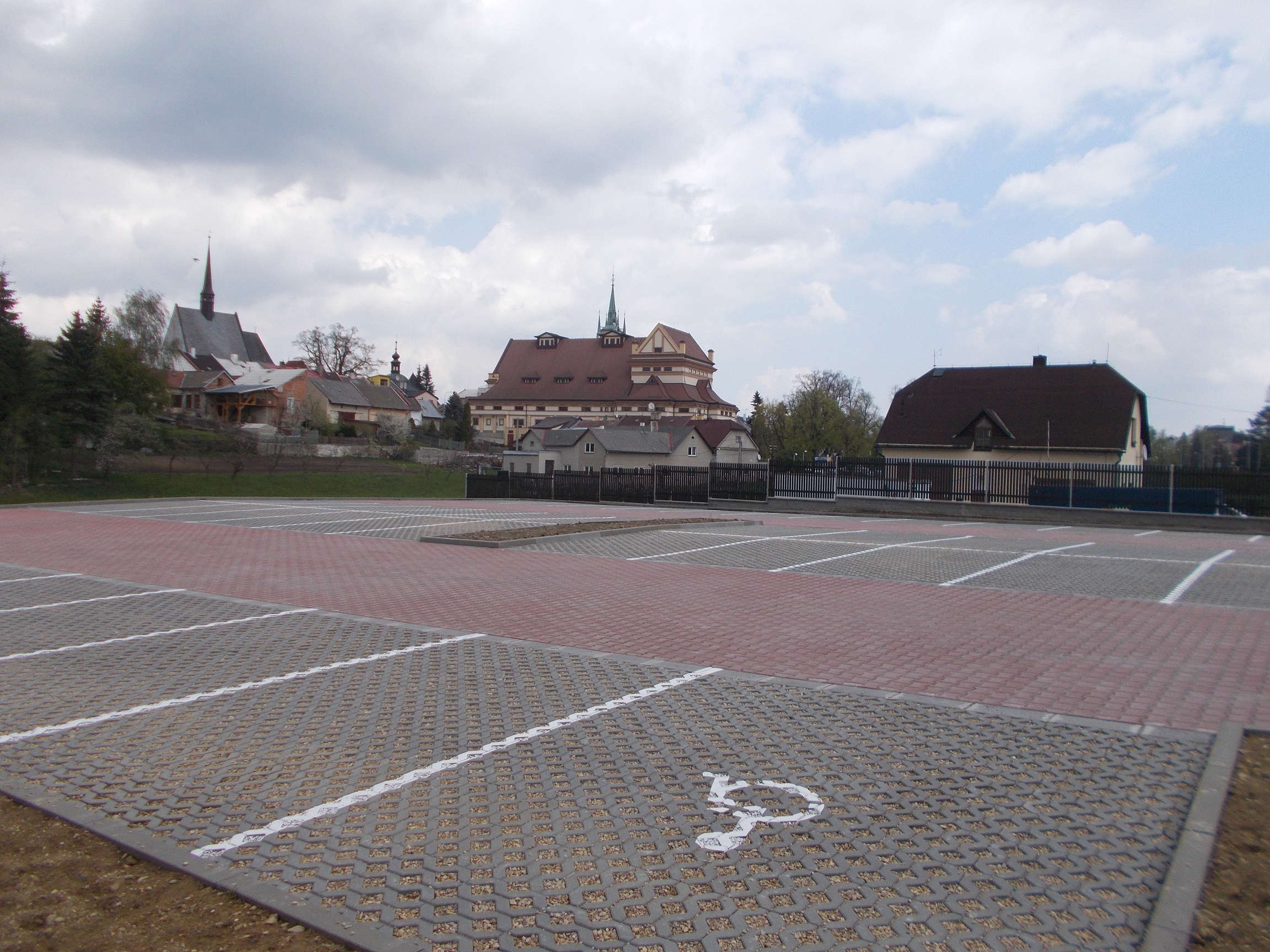 Polička – výstavba parkoviště před Měšťanským pivovarem - Straßen- und Brückenbau