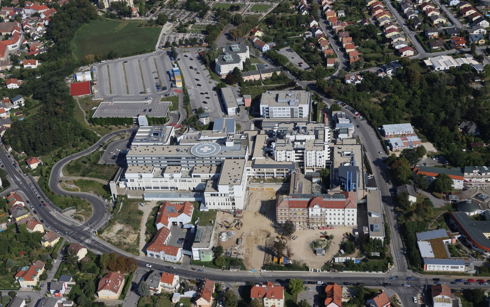 Klinikgebäude, Mistelbach - Hochbau