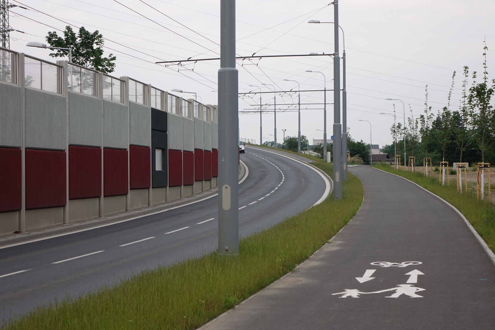 Uzel Plzeň, 3. stavba - přesmyk domažlické trati - Straßen- und Brückenbau