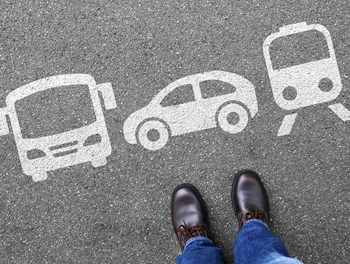 Verkehrsmittel im Umwelt-, Zeit- und Kostenvergleich - AT