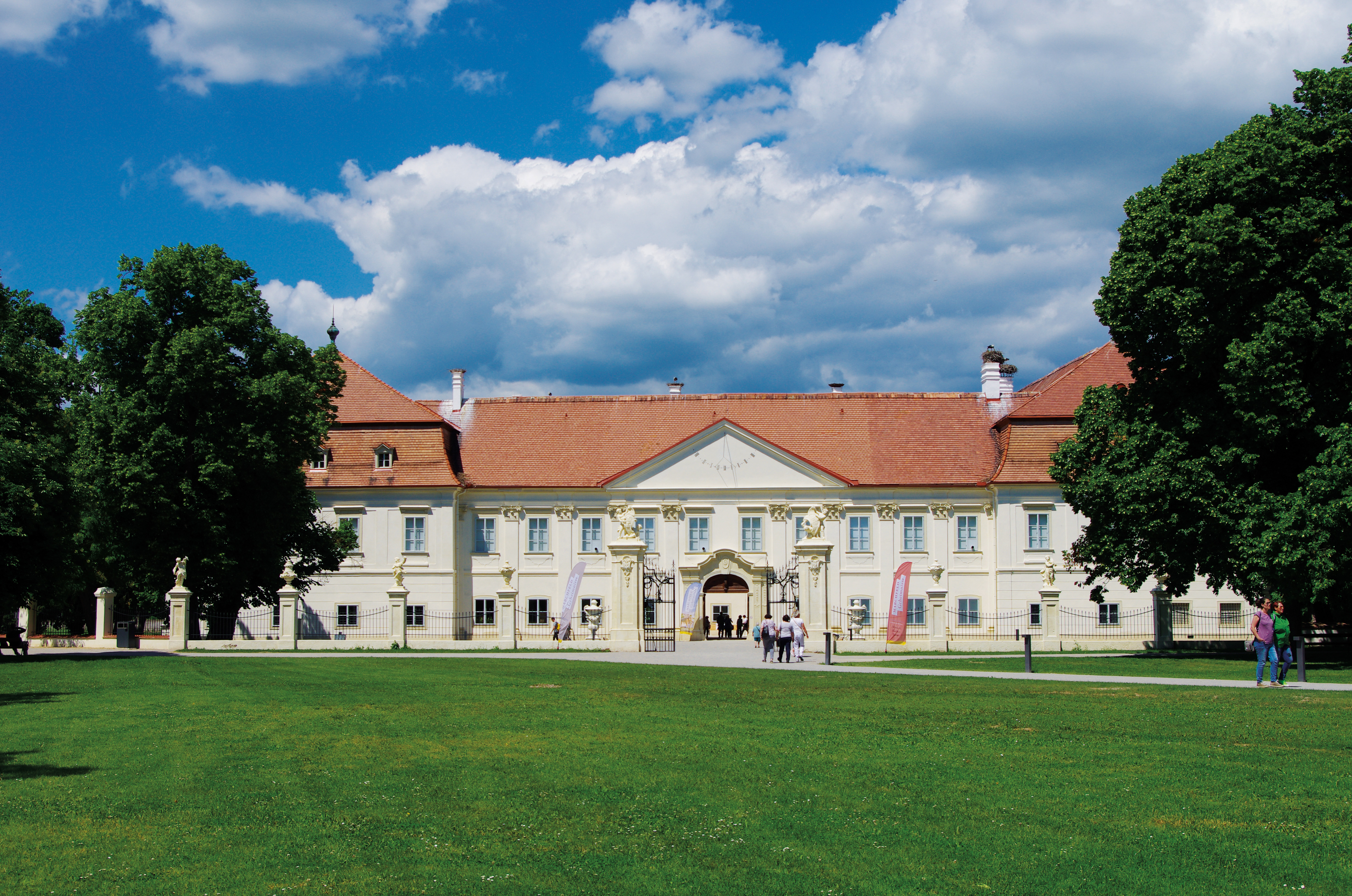 Schloss Marchegg (NÖ) erstrahlt in neuem Glanz - AT