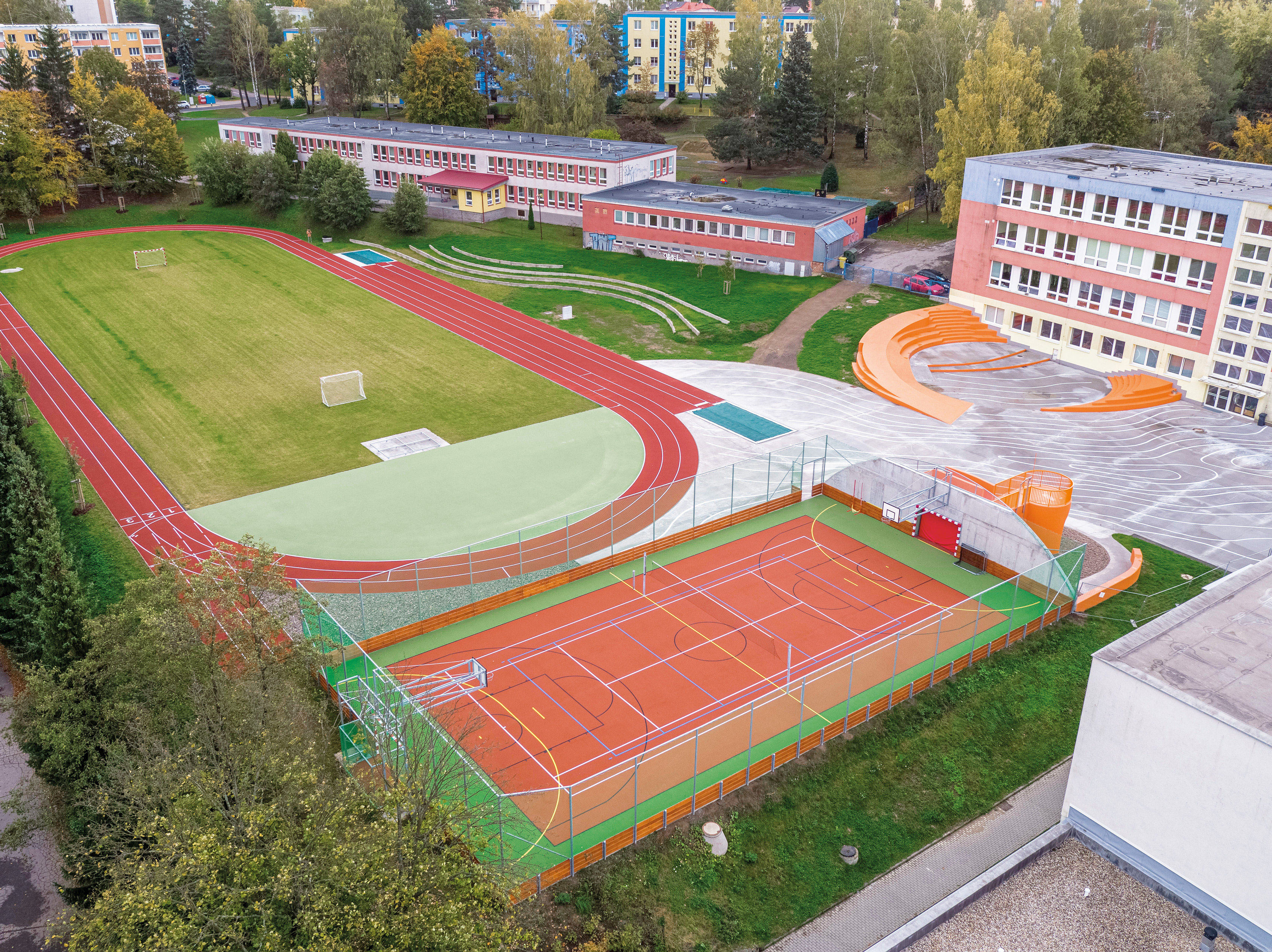 Sportoviště základní školy, Švermova - Tiefbau