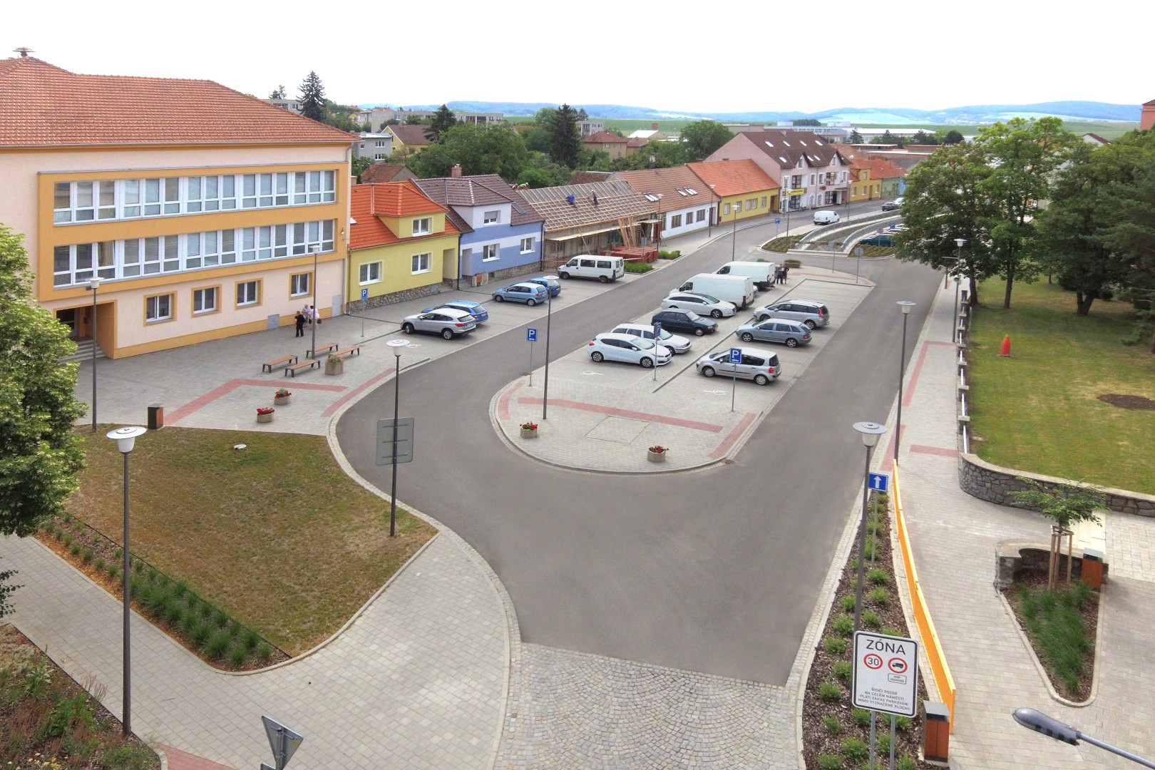 Ždánice – úprava náměstí - Straßen- und Brückenbau