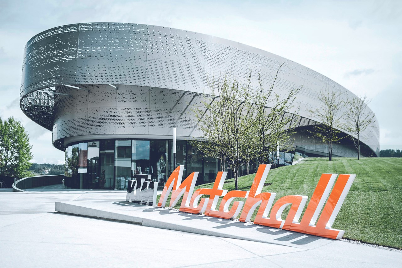 Ausstellungsgebäude, KTM Motohall, Mattighofen - Hochbau Ausstellungsgebäude, KTM Motohall, Mattighofen - Hochbau