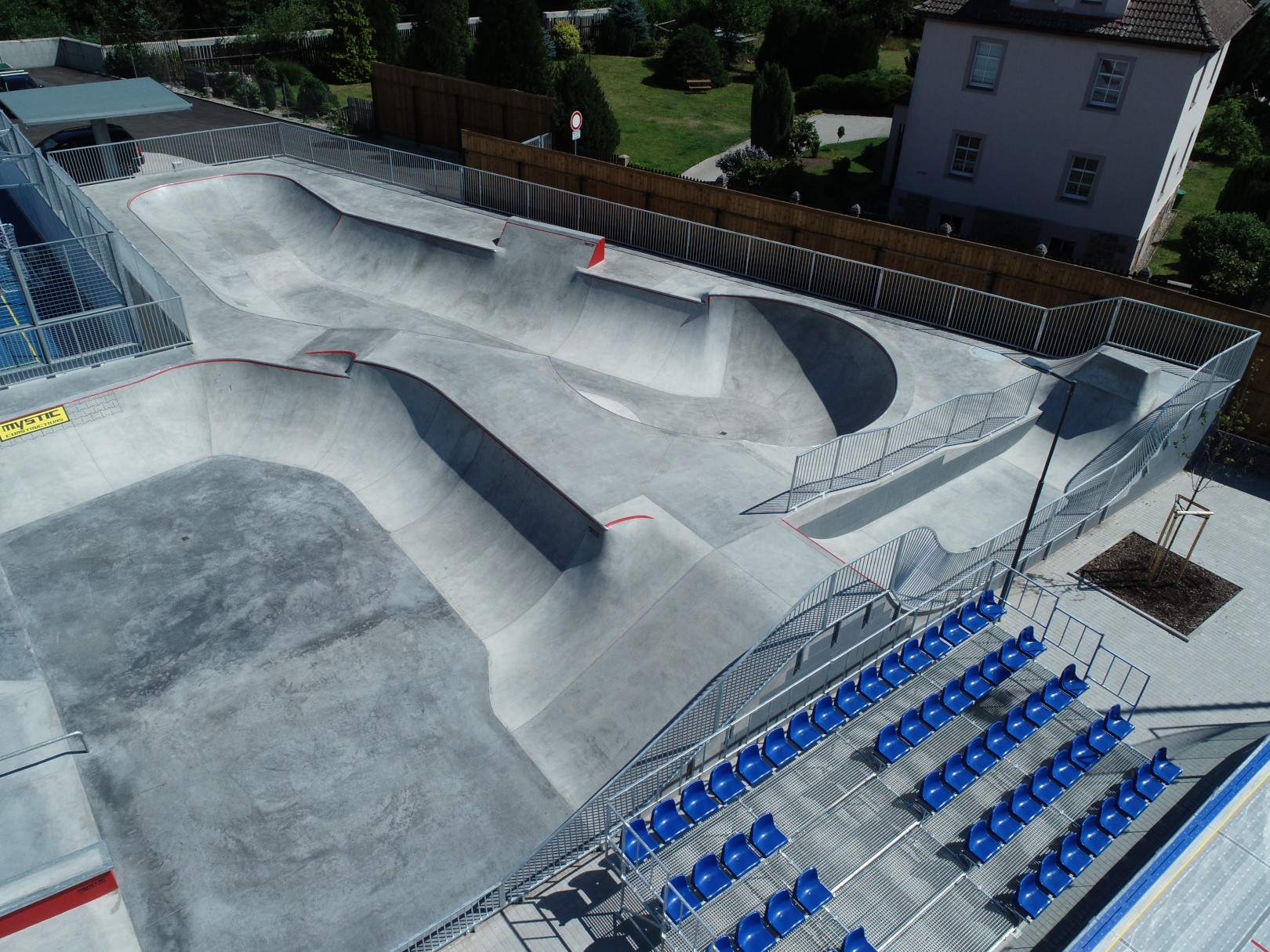 Děčín – multifunkční sportoviště u  zimního stadionu - Spezialkompetenzen