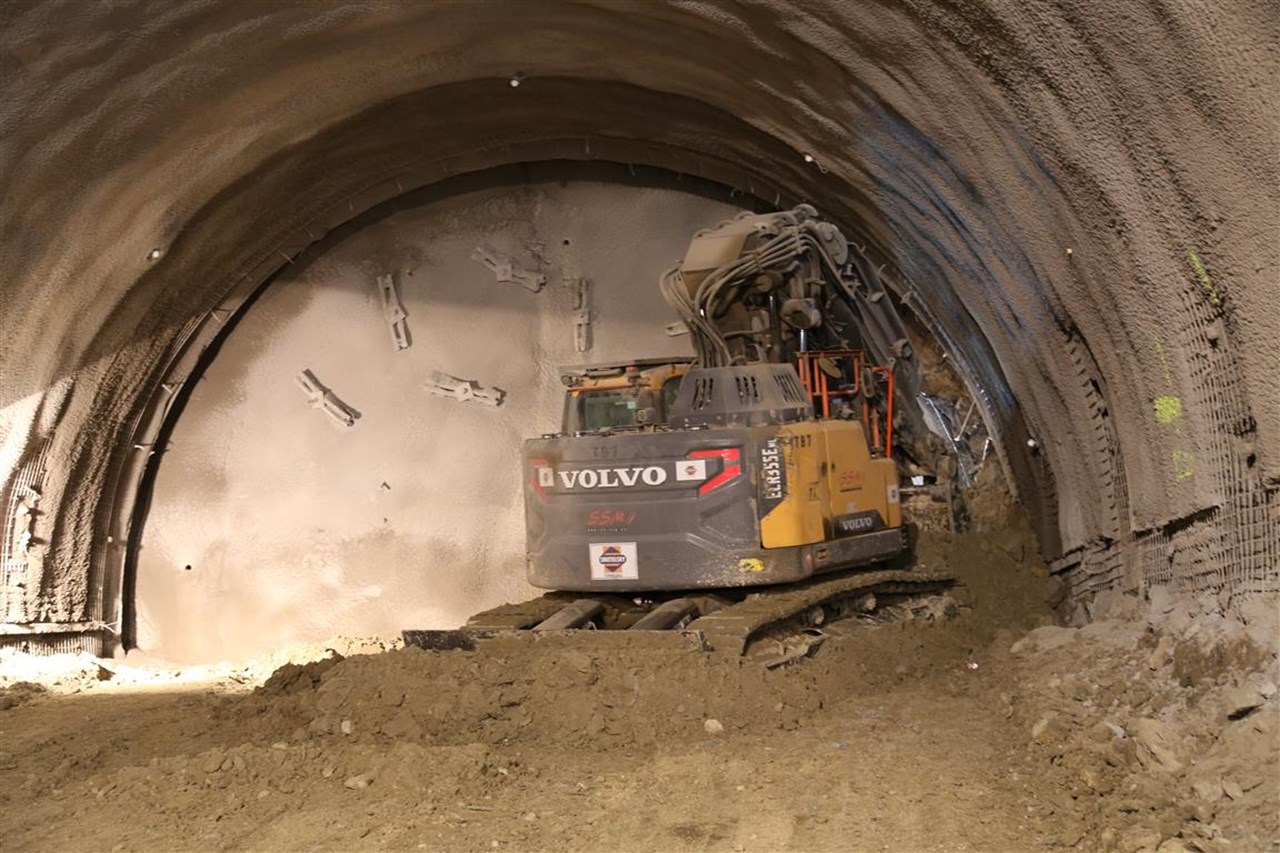 Letzter Abschlag In Der Nordröhre (Medium) Letzter Abschlag In Der Nordröhre (Medium)