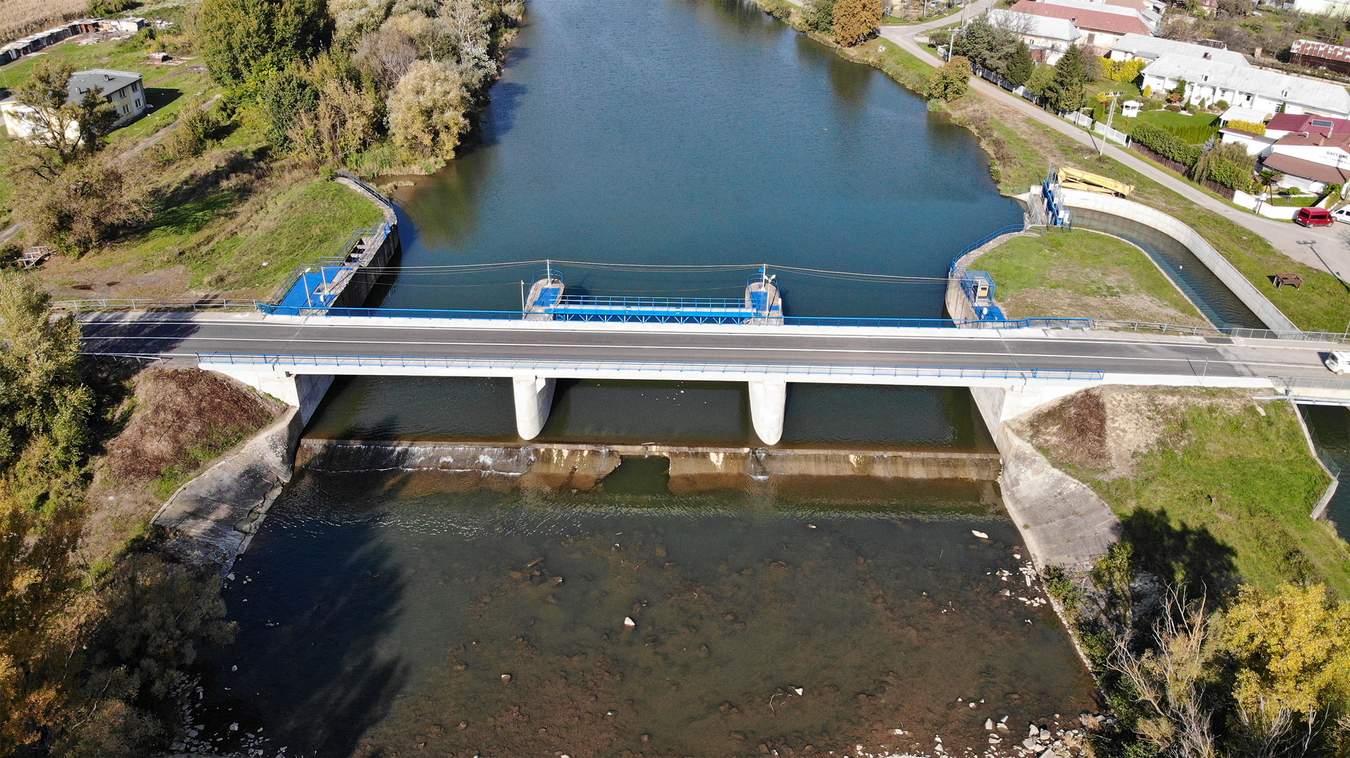 Výstavba mostov, Krivostany - Straßen- und Brückenbau
