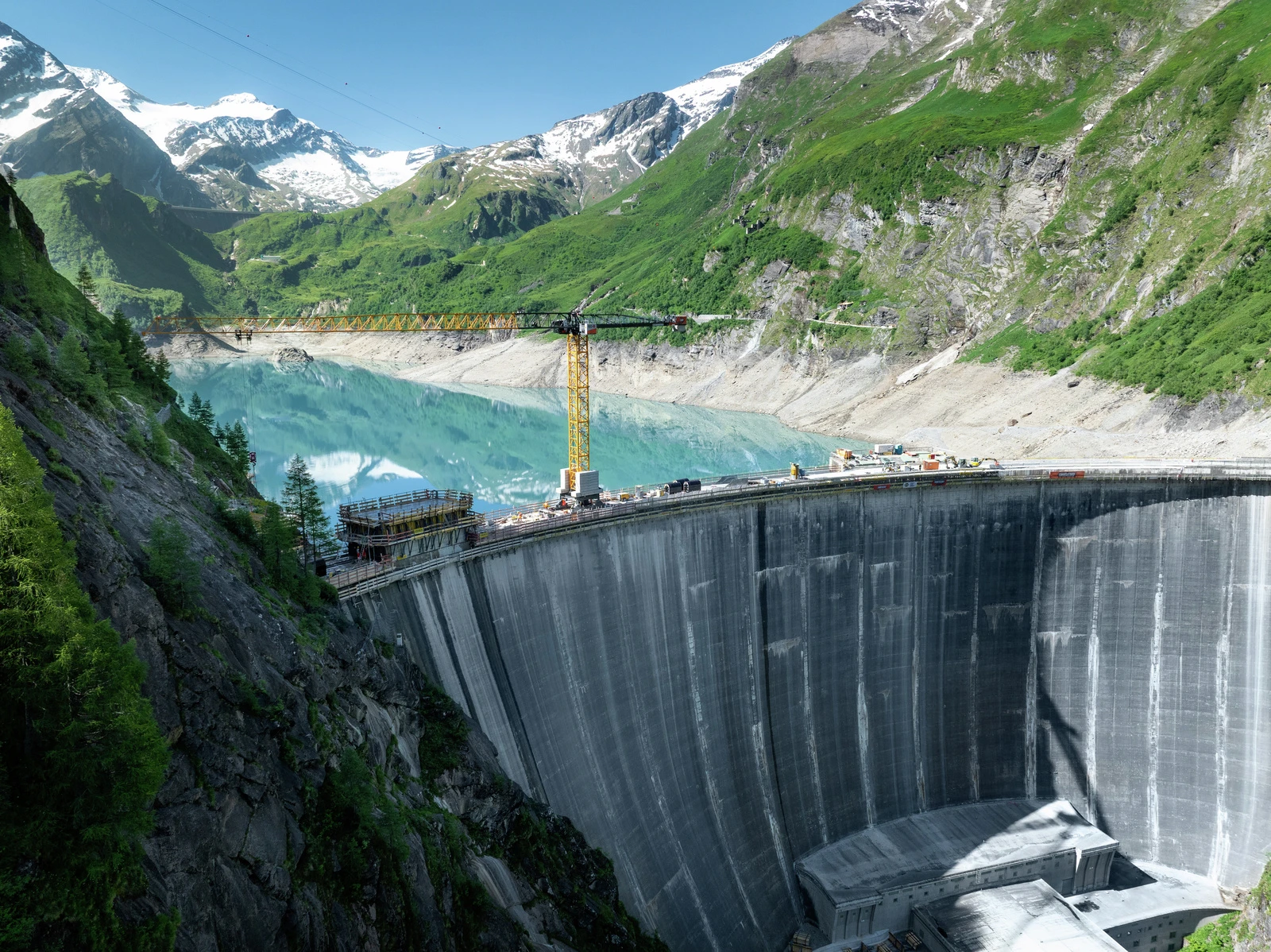 251006 Erhöhung Talsperre Limberg © Liebherr 5