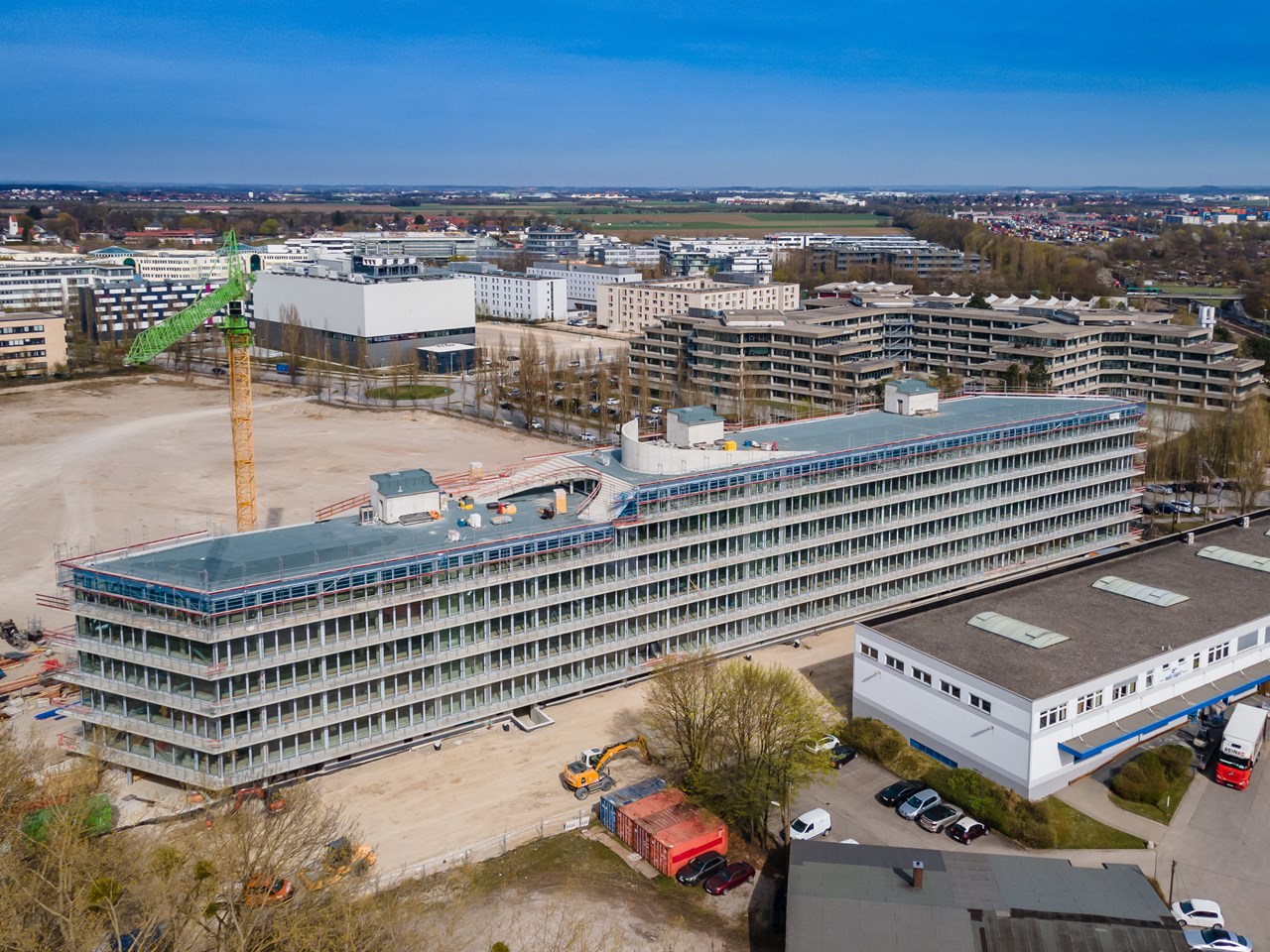 Hammerschmidt - Bürogebäude mit Dachterrasse und offenem Parkdeck - Hochbau Hammerschmidt - Bürogebäude mit Dachterrasse und offenem Parkdeck - Hochbau