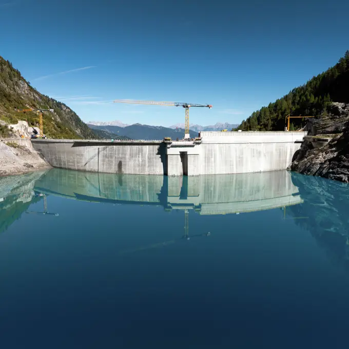 251006 Erhöhung Talsperre Limberg © Liebherr 13