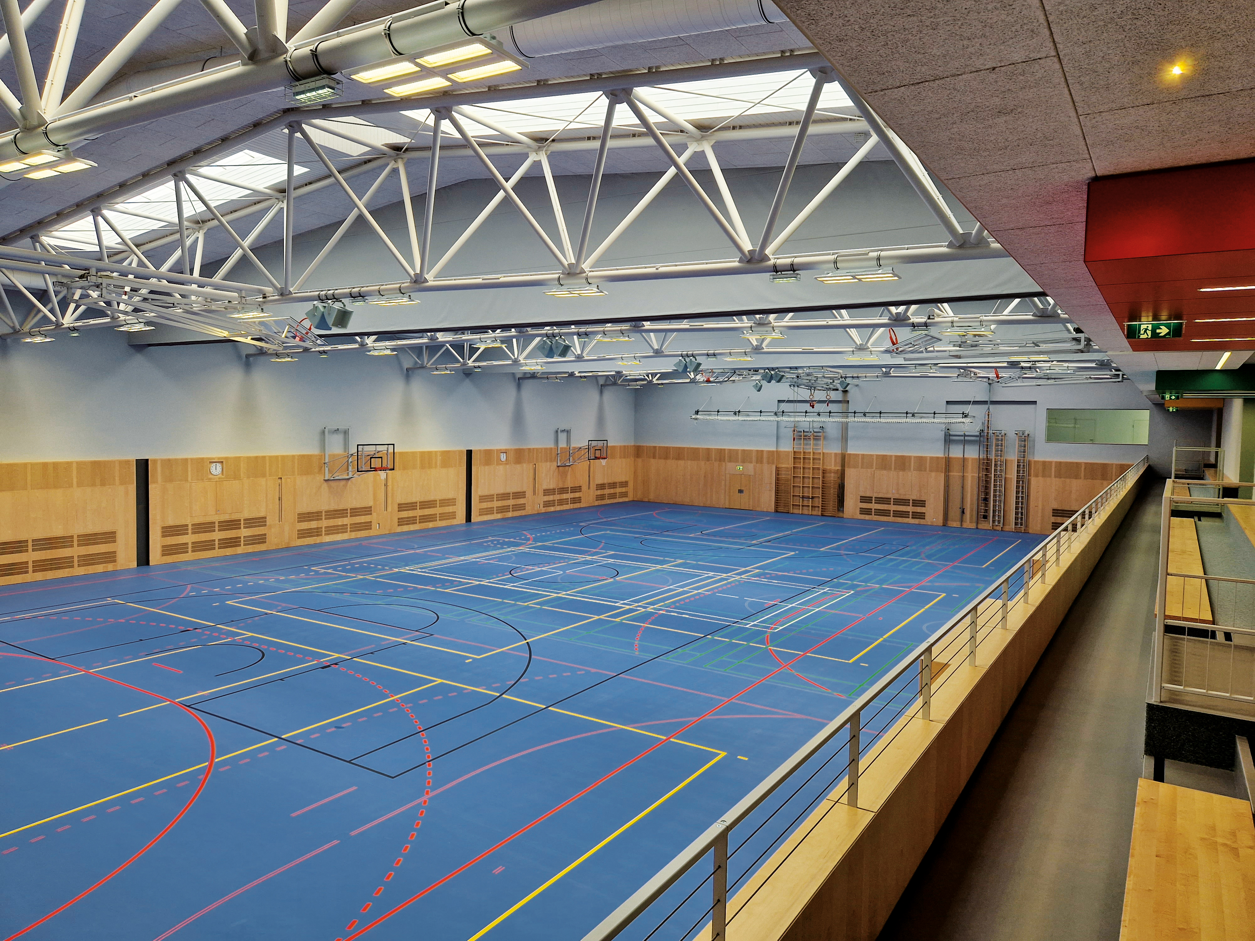 Sportbau Neu 1