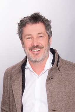 Dipl. Ing. Peter Schmidt 