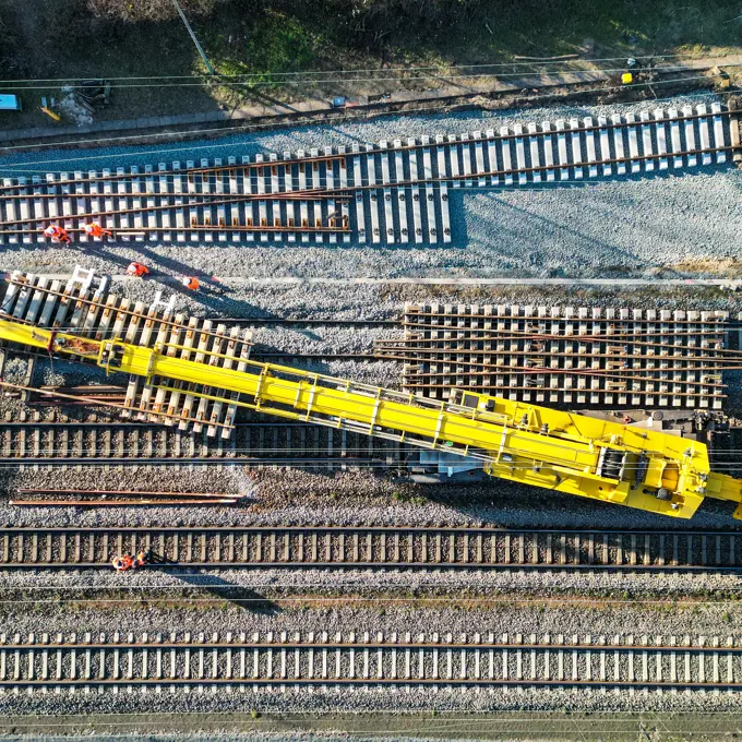 DB249330