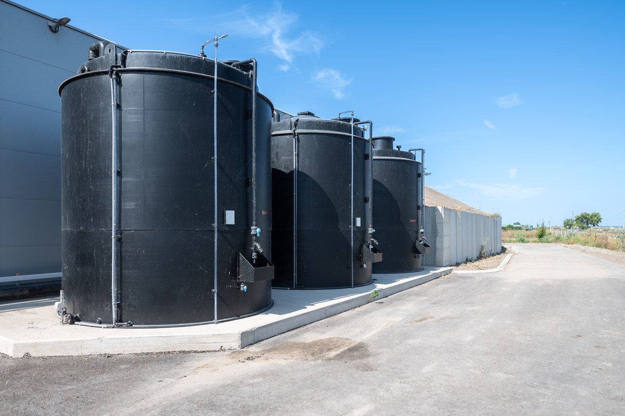 HD 240812 EM 2495 HD 240812 EM 2495