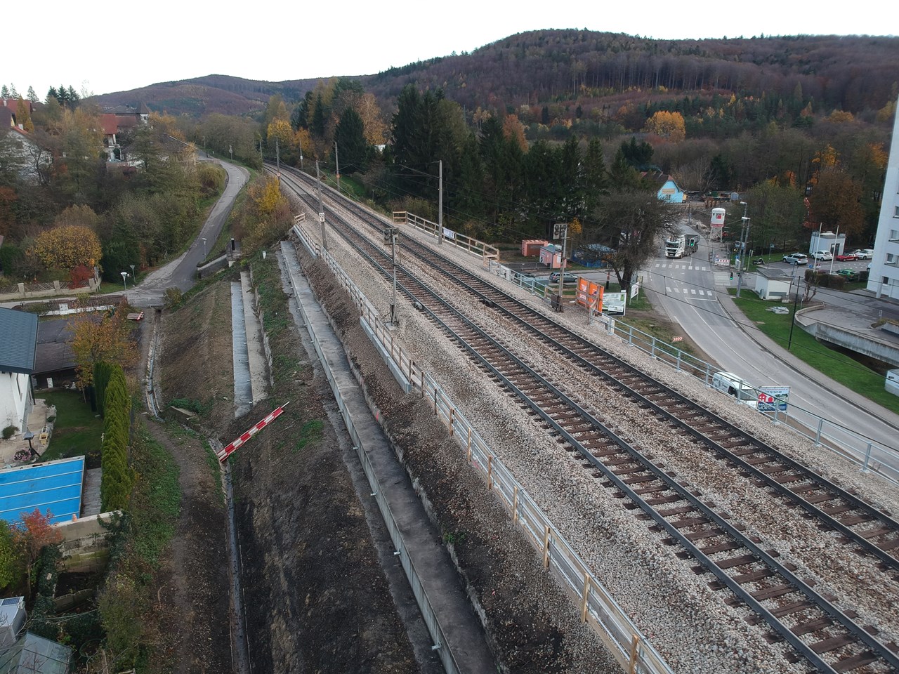 Dammsanierung, Pressbaum - Tiefbau Dammsanierung, Pressbaum - Tiefbau