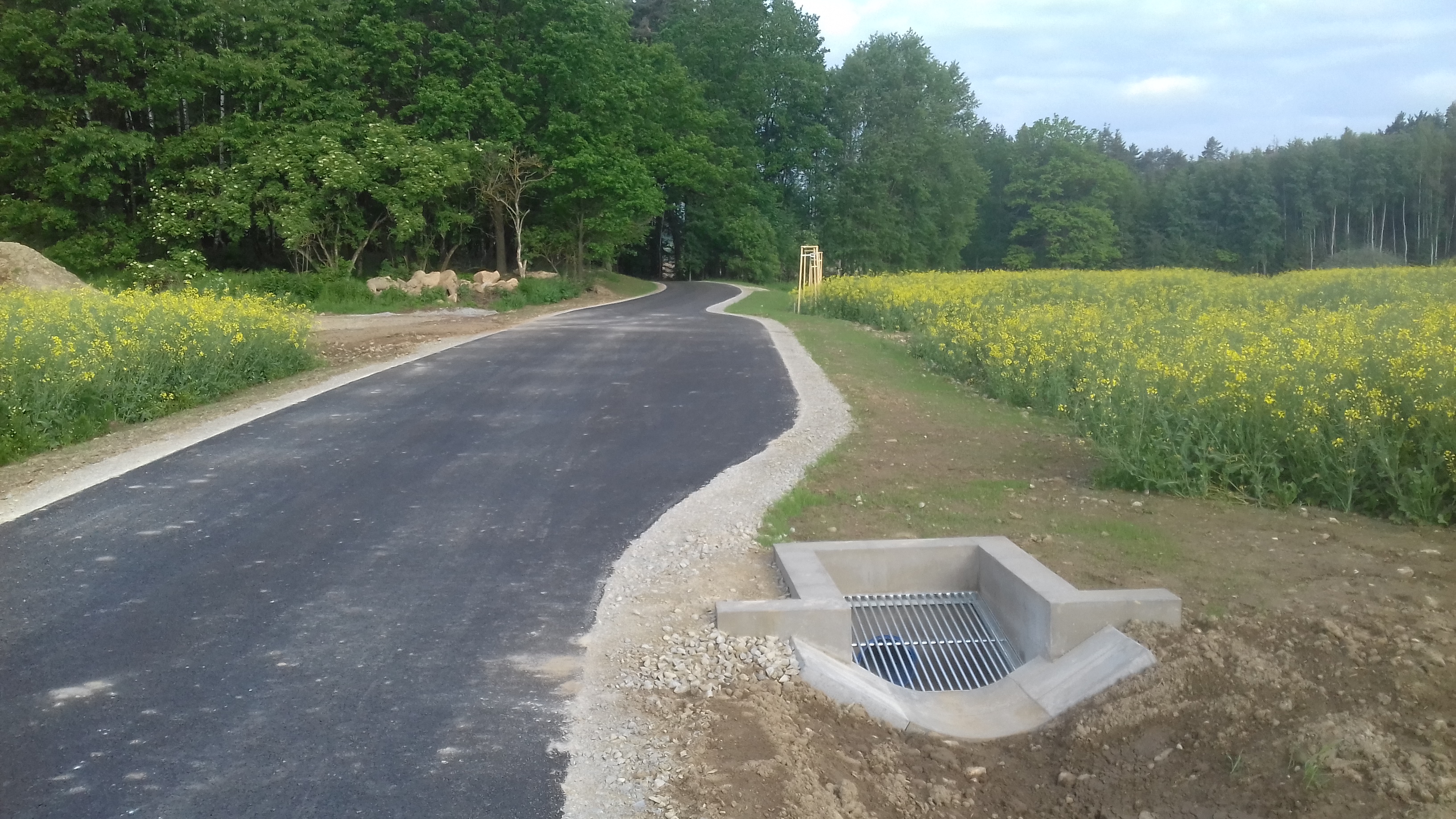 Cyklostezka – propojení katastrálních území Matná–Buk         - Straßen- und Brückenbau