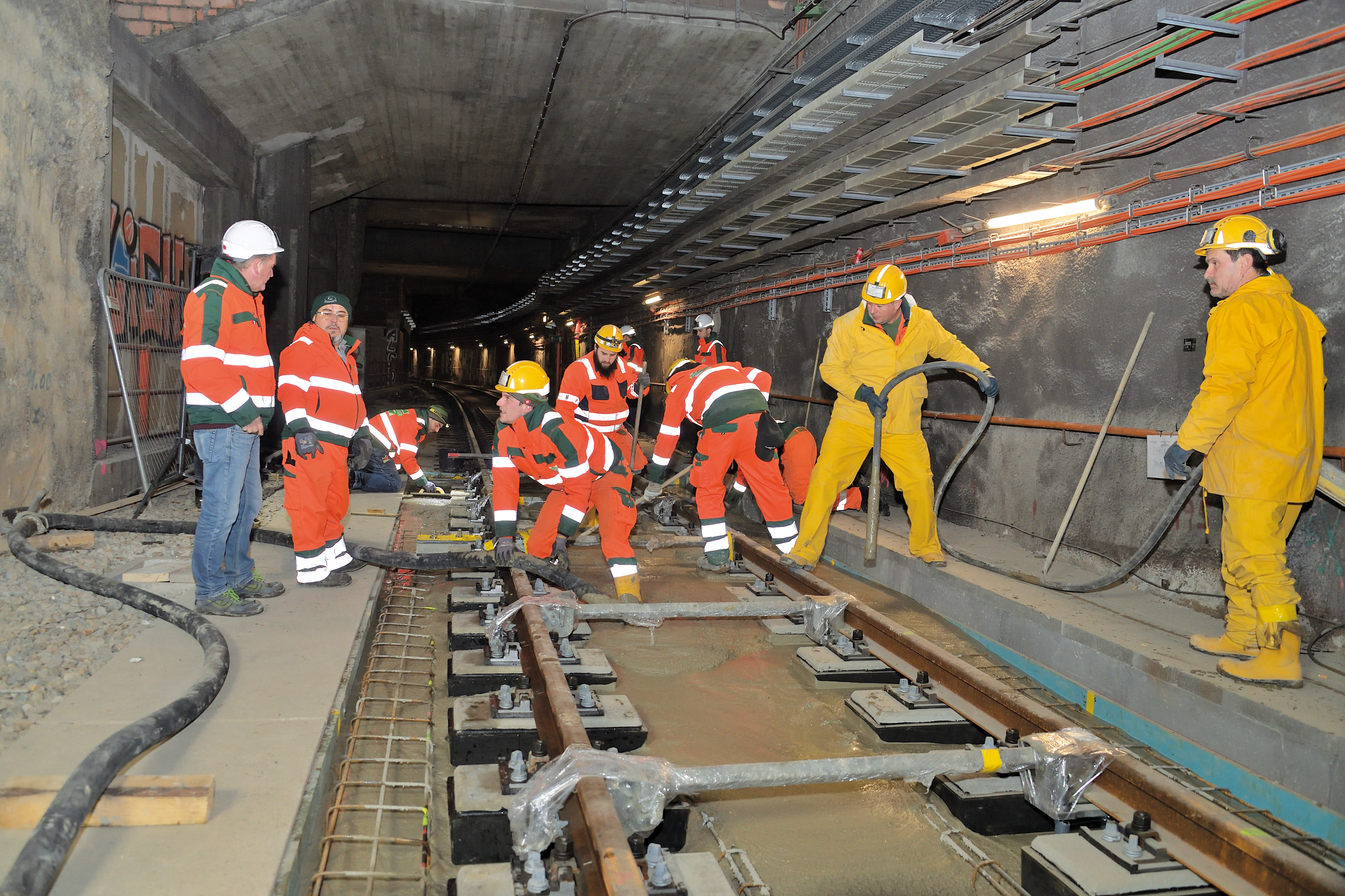 Gleisbauarbeiten für Wiens größtes Klimaschutzprojekt - AT