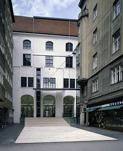 Galerie der Forschung  - Revitalisierungen/ Umbauten