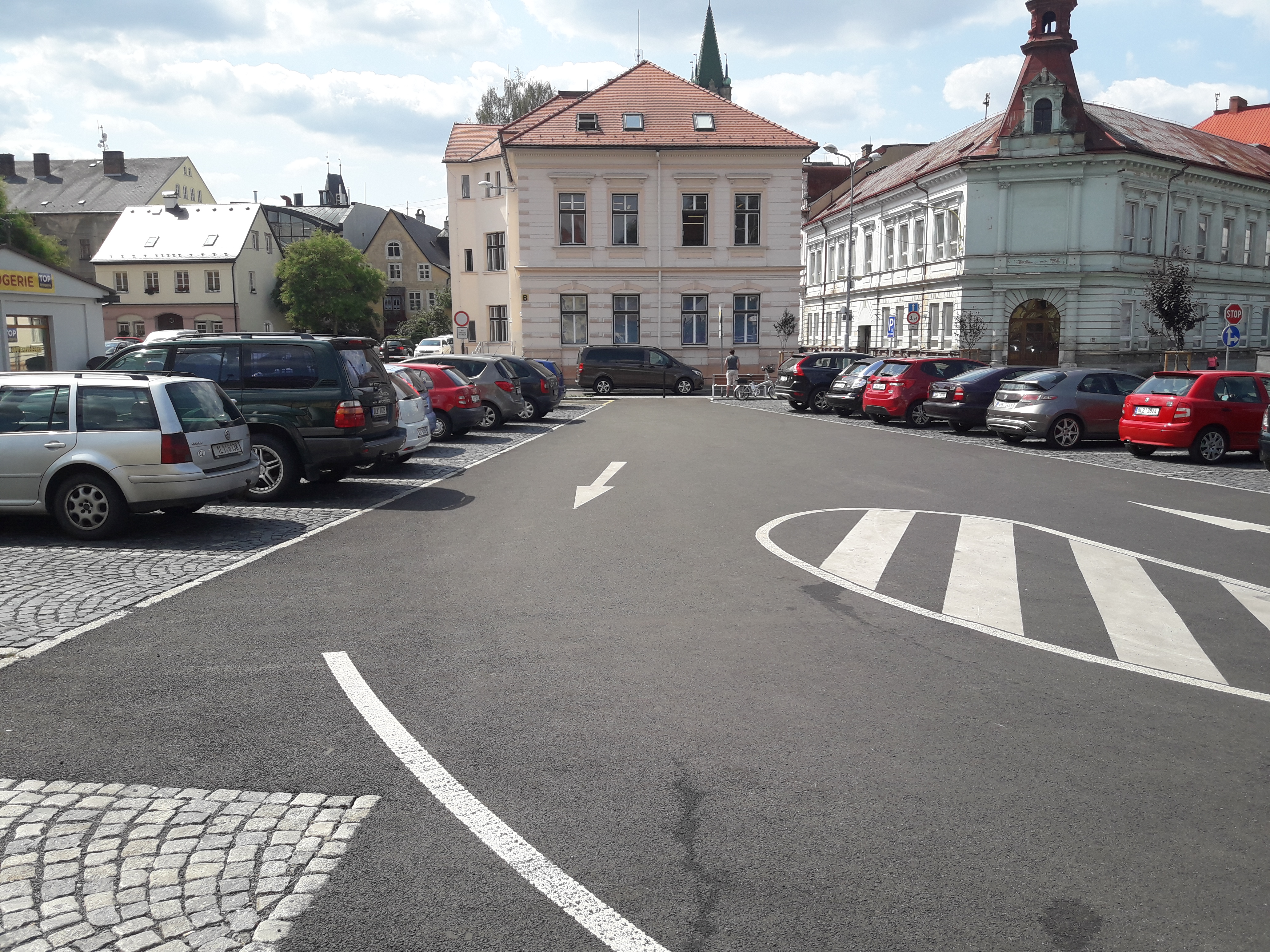 Frýdlant – rekonstrukce parkoviště, ul. Havlíčkova - Straßen- und Brückenbau