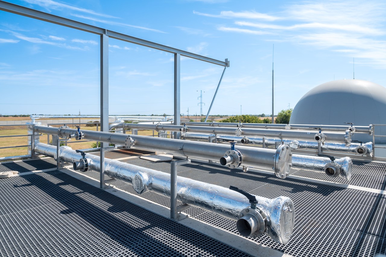 HD 240812 EM 2510 HD 240812 EM 2510