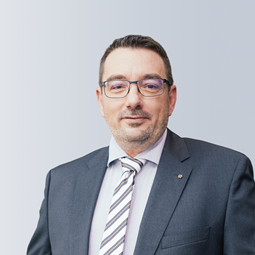   Peter Gal