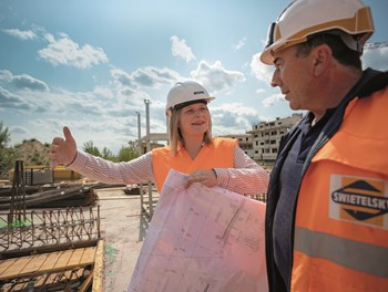 Ein Plädoyer für die Frau am Bau - AT