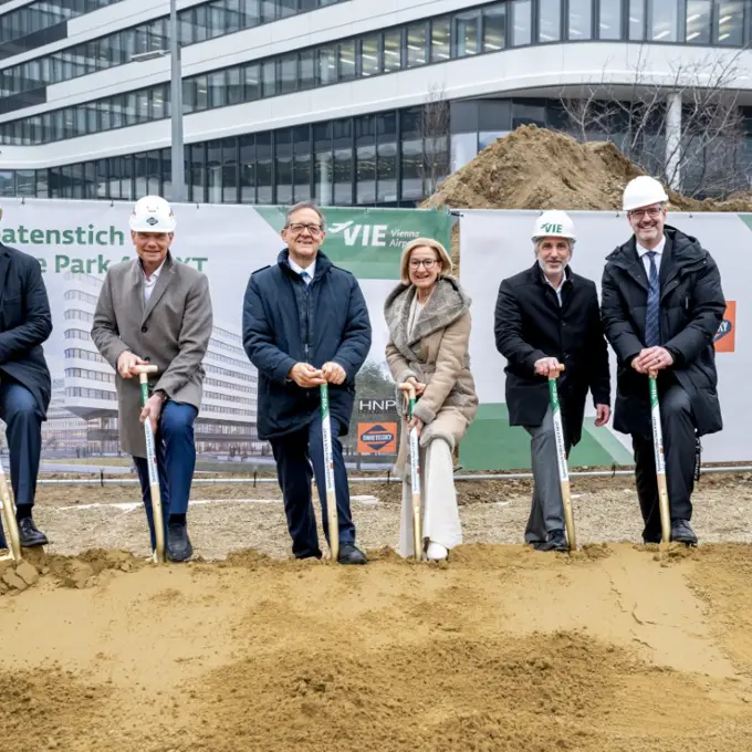 Spatenstich 3 (Mittel)