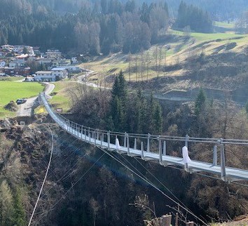 Hängebrücke Schloss Trautson 2