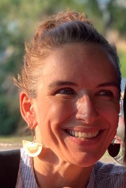  Claudia Höller 