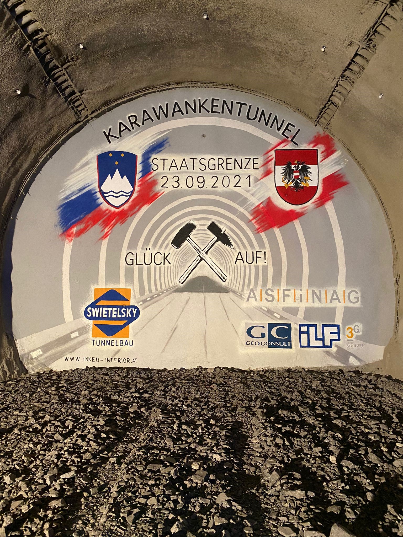 Bild 1 Karawankentunnel